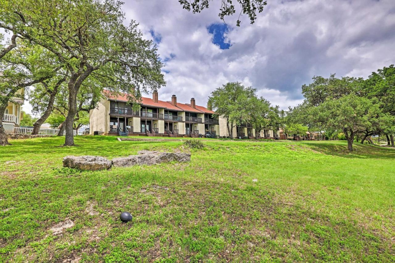 Modern Lakeside Golf Course Retreat With Deck! Canyon Lake Exterior foto
